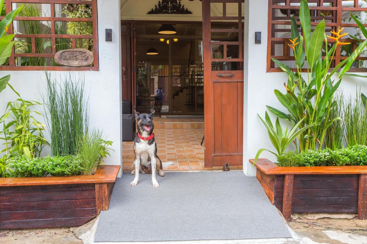 Hotel The Little Siri Chiang Mai Exterior foto